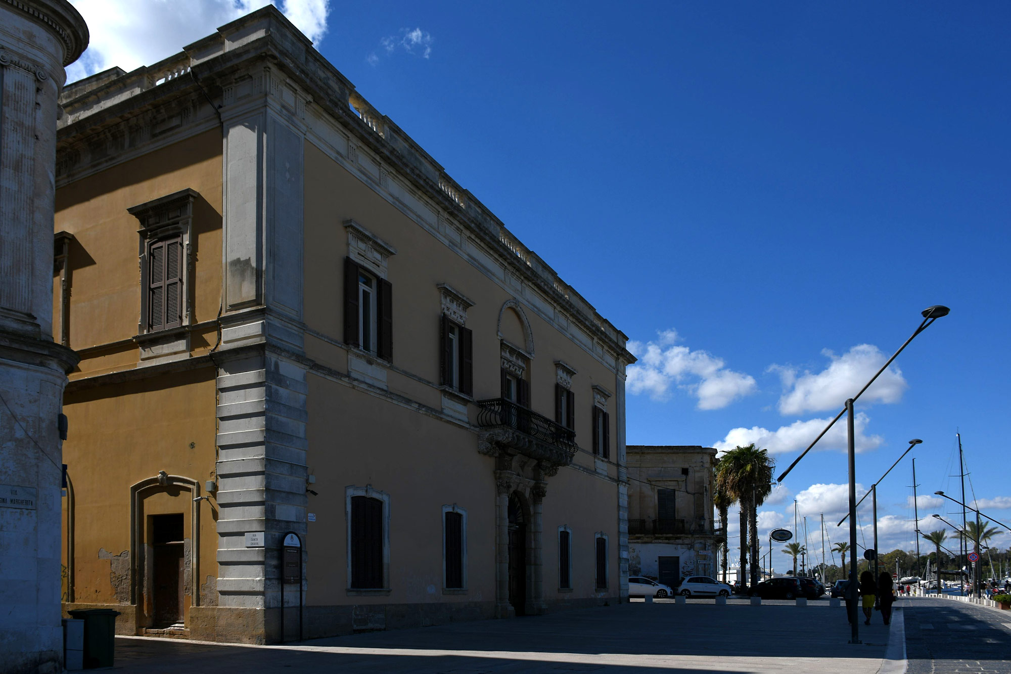 Brindisi (Photo license: CC BY 2.0)